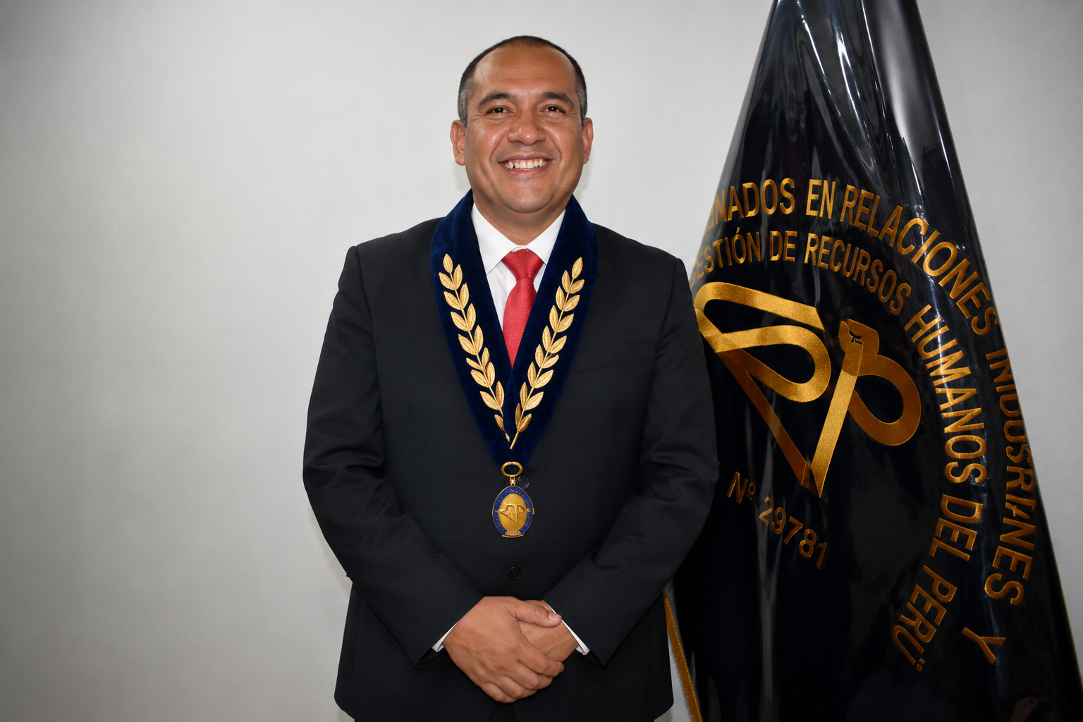 MG. CHRISTOPHER NIQUEN ESPEJO