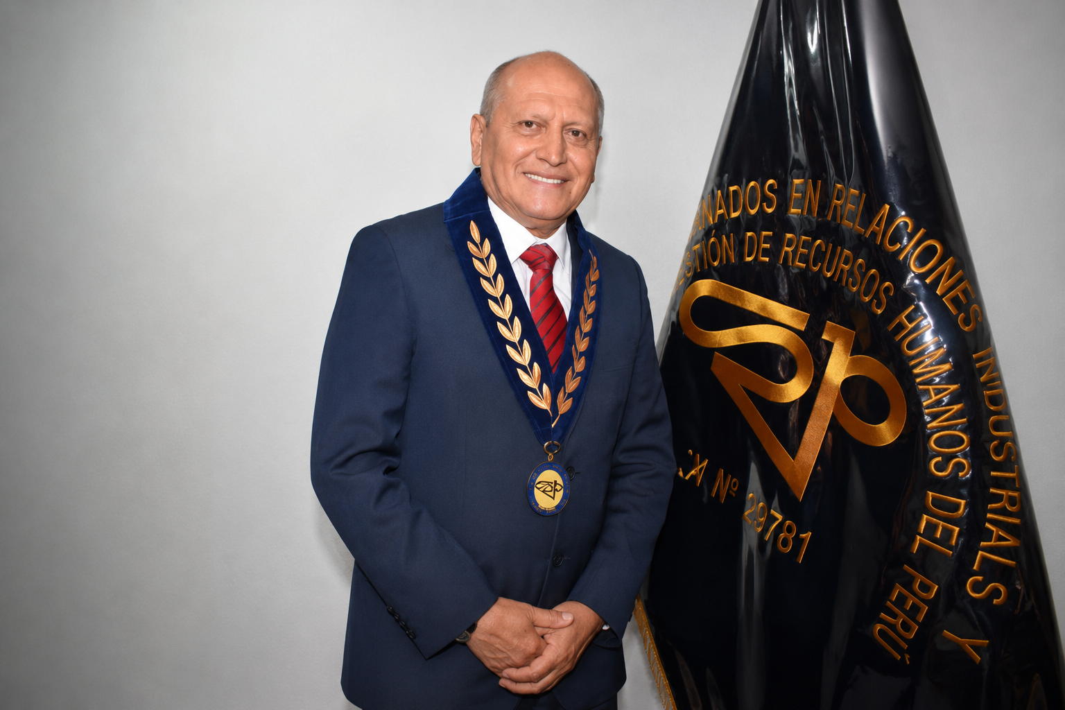 MG. CARLOS ISAAC ASENCIOS COLLAO